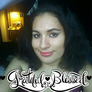 Meet your Posher, Lorenza